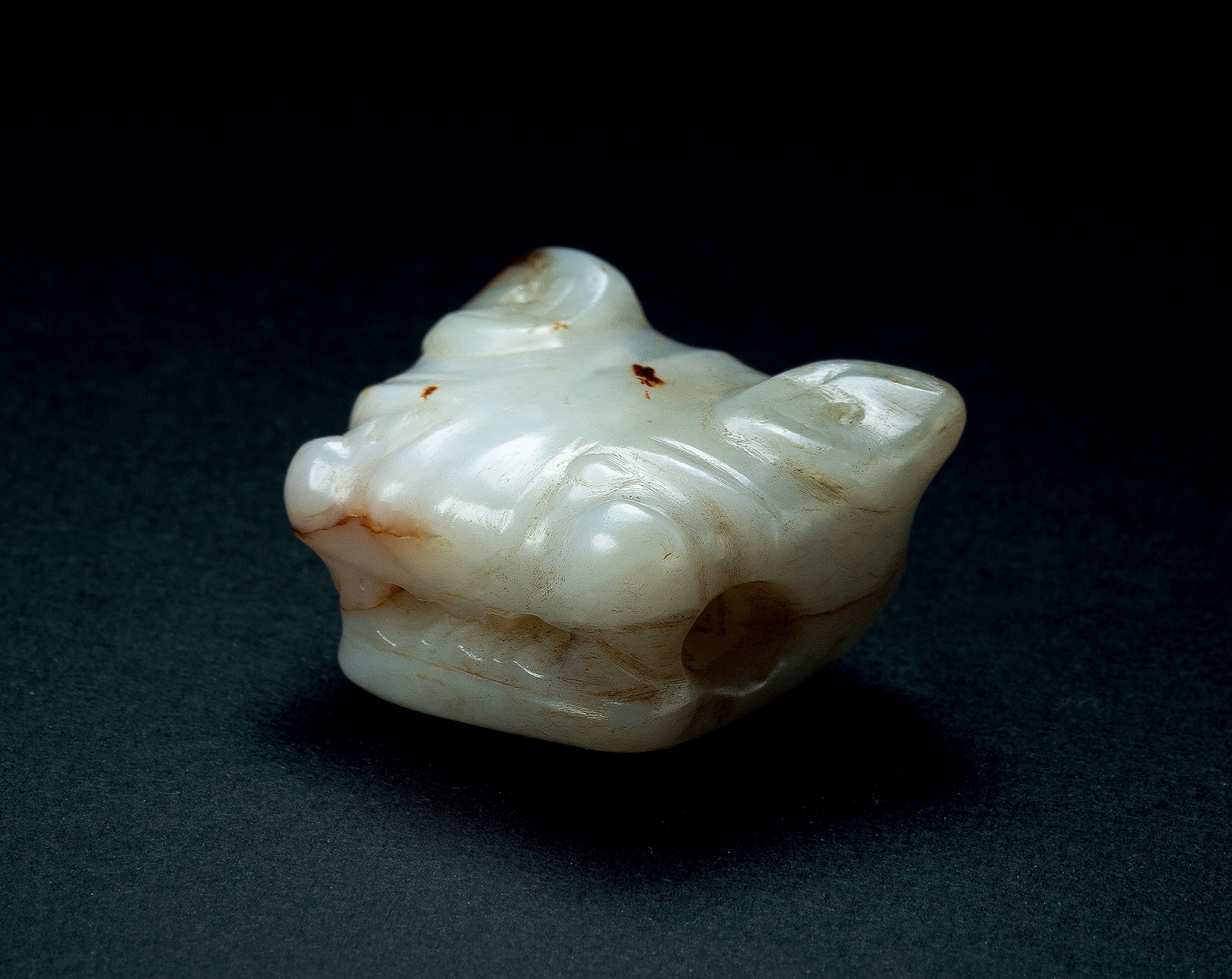 白玉虎頭(文化期)